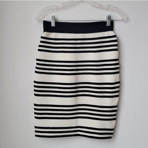 Forever 21 Textured Stripped Pencil Skirt Size Small